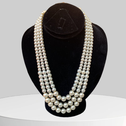 Valeria - Tripple Layer Pearl Necklace